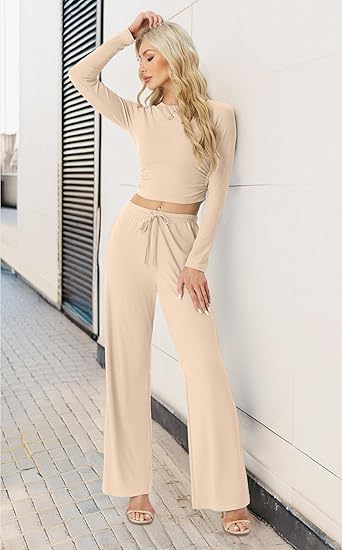 "Flick Cart's Luxe Lounge Set – Ruched Top & High-Waist Joggers with Pockets